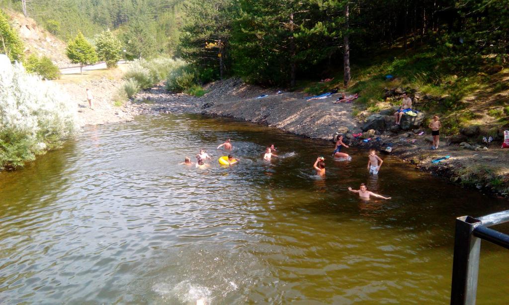Vacation Home Nana Mokra Gora Eksteriør bilde